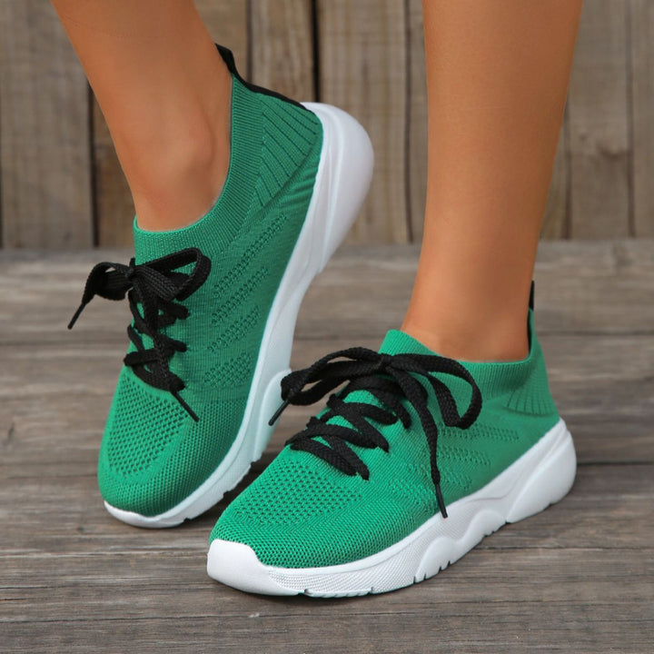 Women’s athletic shoes with breathable mesh upper Lune London