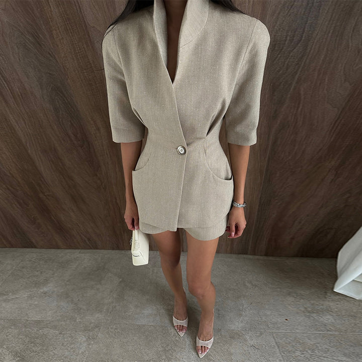 Elegant blazer jacket for women with high collar and practical pockets Lune London