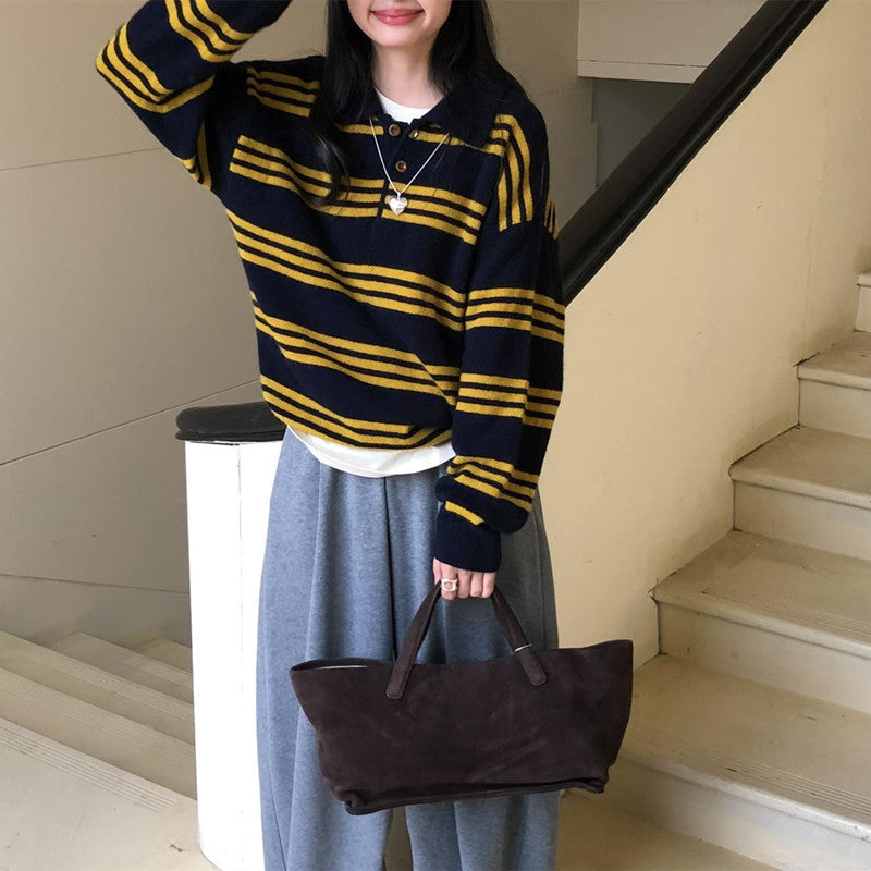 Pull en tricot confortable pour femmes avec des boutons de haute qualité et un motif rayé à la mode Chic & Stil