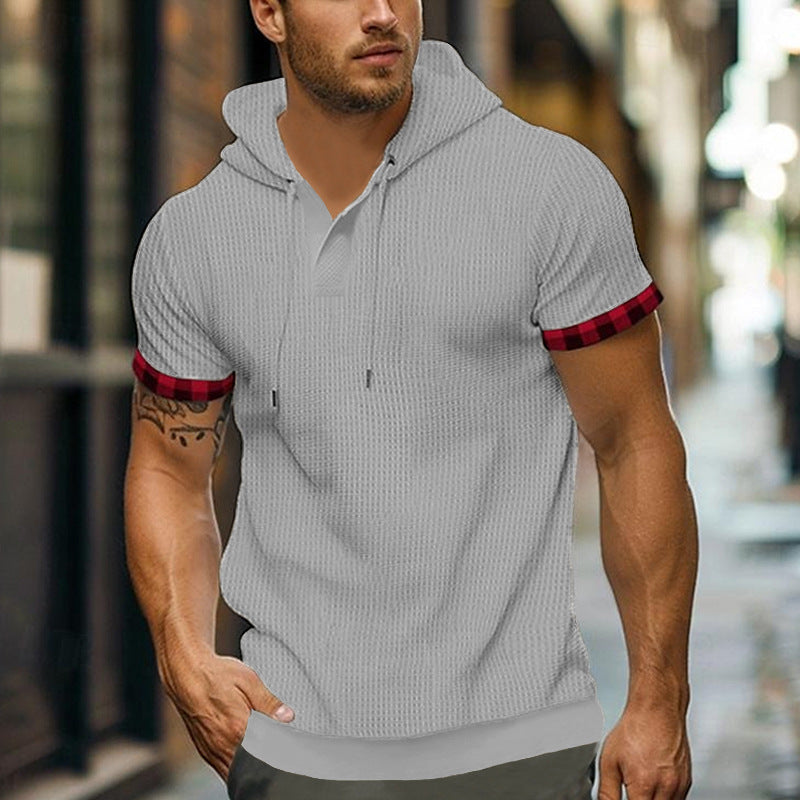 Short sleeve sporty shirt for men with hood and checkered details Lune London