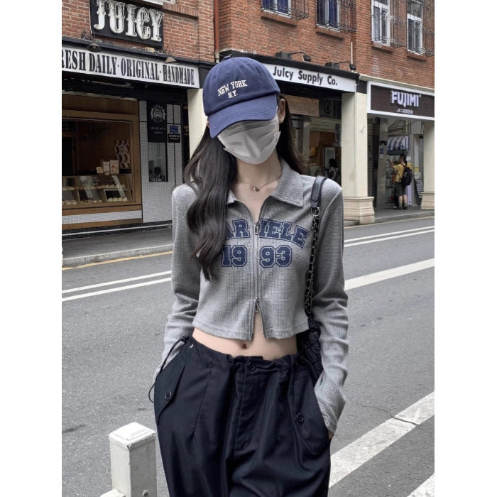 Women's fashionable and sporty cropped shirt with zipper Chic & Stil