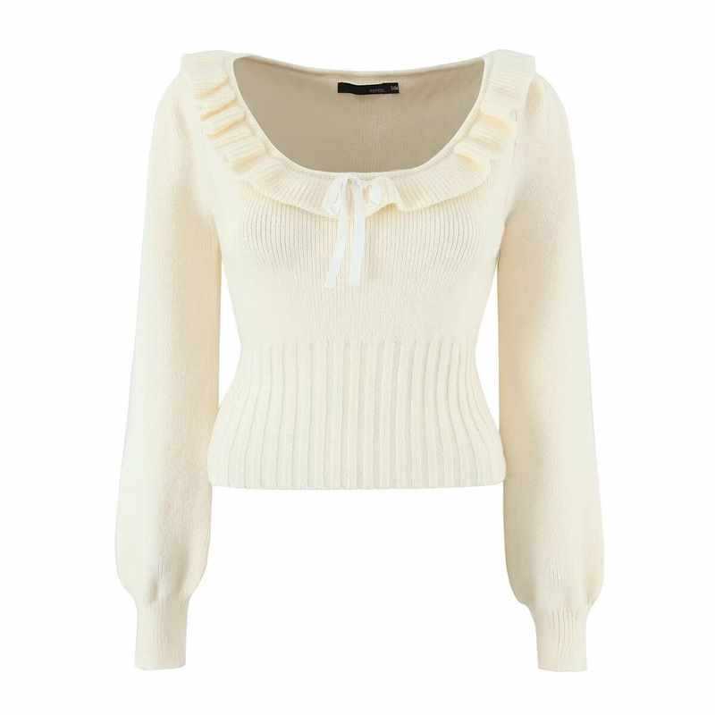Ladies cozy knitted sweater with ruffle details Lune London