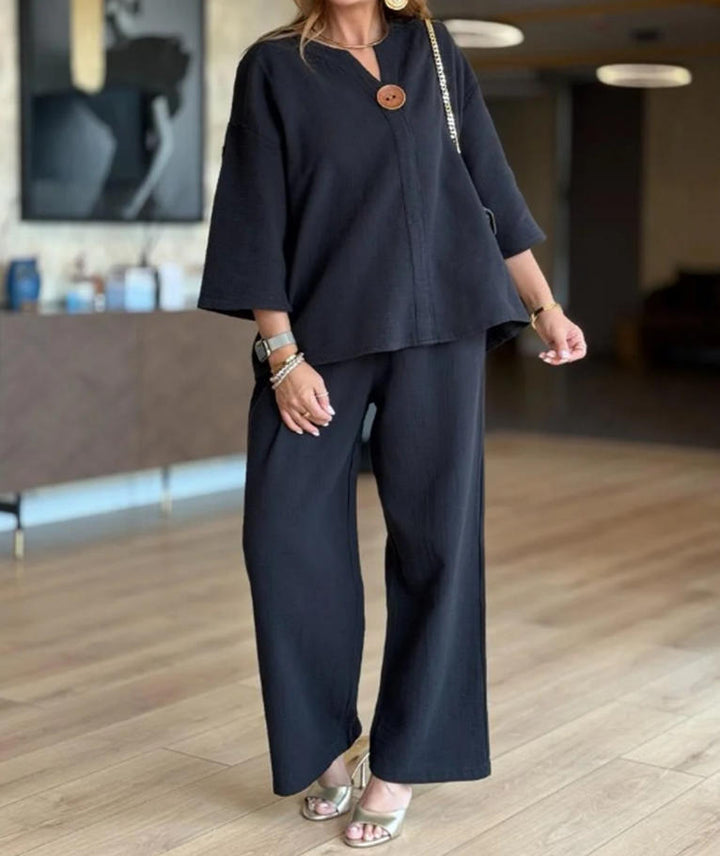 Lightweight linen two-piece clothing set for women with button details Lune London