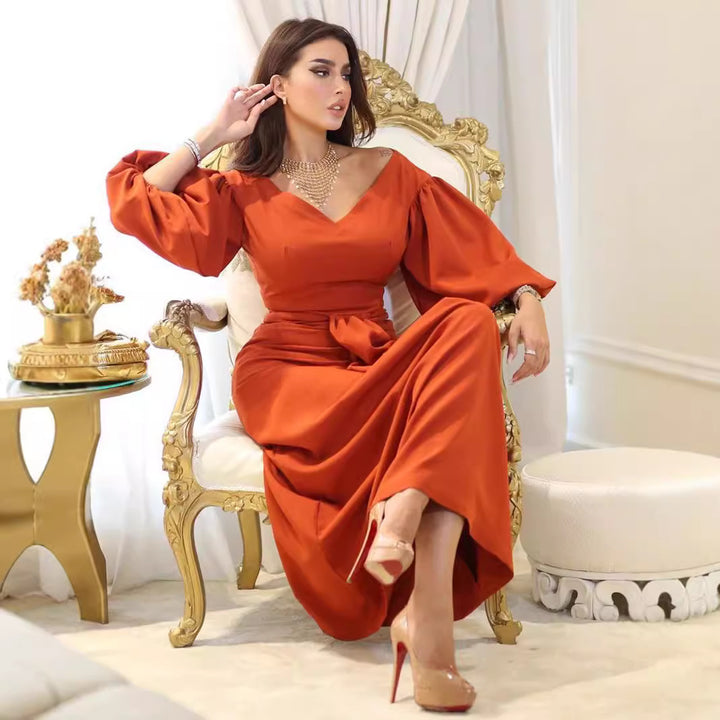 Ladies Elegant Maxi Dress with Voluminous Sleeves and Chic Fitted Draping Style