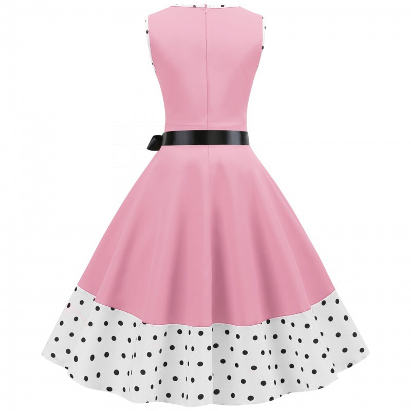 Robe évasée pour femme au style vintage avec un décolleté en V profond et une élégante ceinture à la taille Chic & Stil