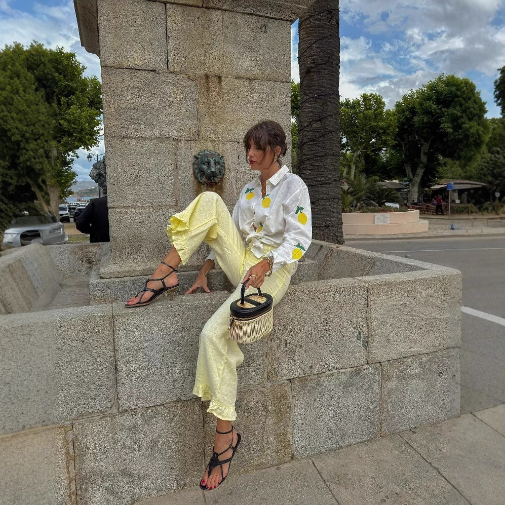 Women's shirt with a cheerful lemon pattern Chic and Style