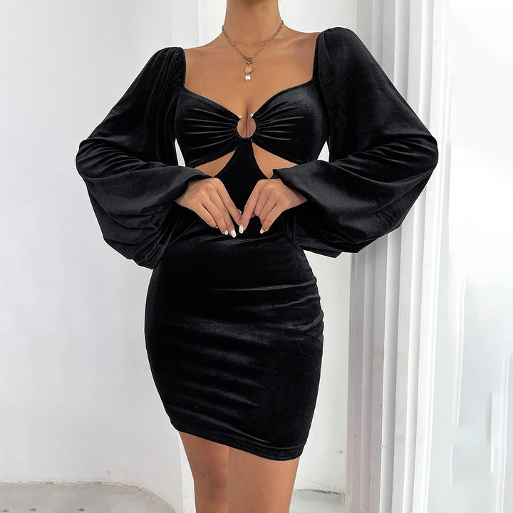 Cocktail dress for women with a flattering silhouette and elegant puff sleeves Chic & Stil