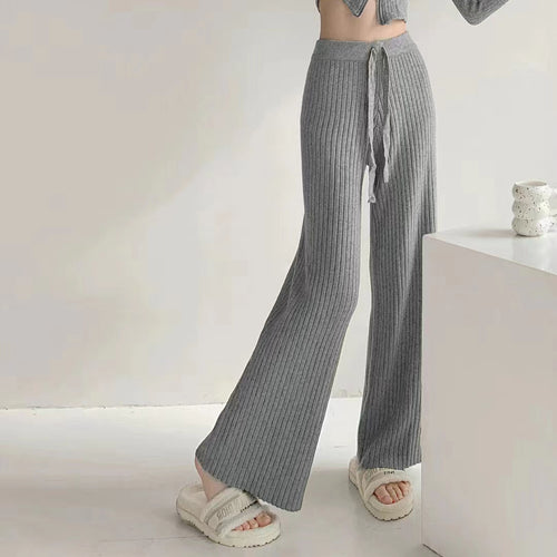 Lune London women's pleated high-waisted pants with elastic waistband