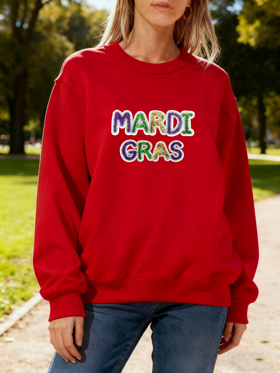 Sweat-shirt pour femmes avec lettrage vibrant de Mardi Gras Chic & Stil