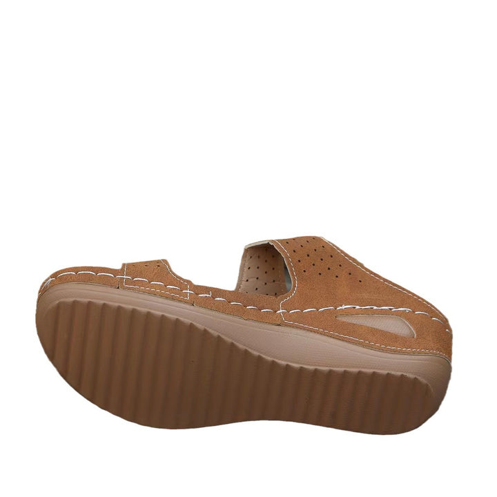 Comfortable sandals for women with floral decoration and breathable material upper Lune London