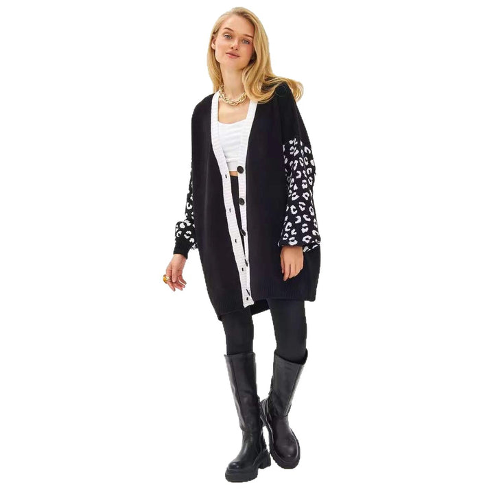 Cardigan tricoté à la mode pour femmes avec manches en suède Chic & Stil