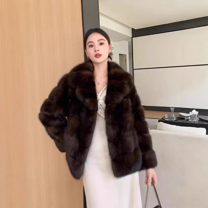 Ladies luxurious and warm faux fur jacket Lune London