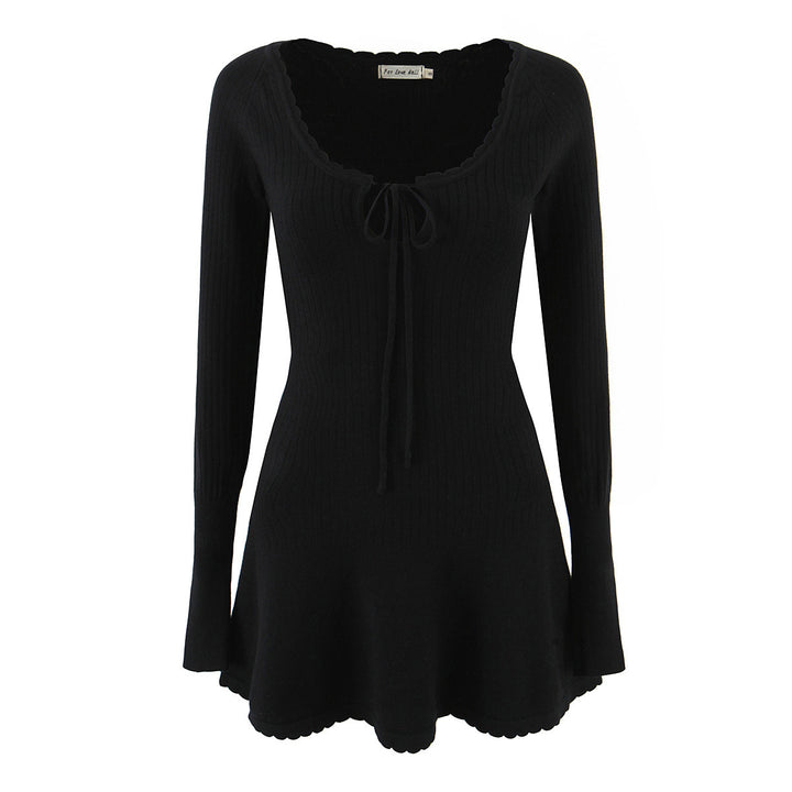 Pull en tricot pour femmes avec un élégant décolleté en V et un joli ourlet à volants Lune London