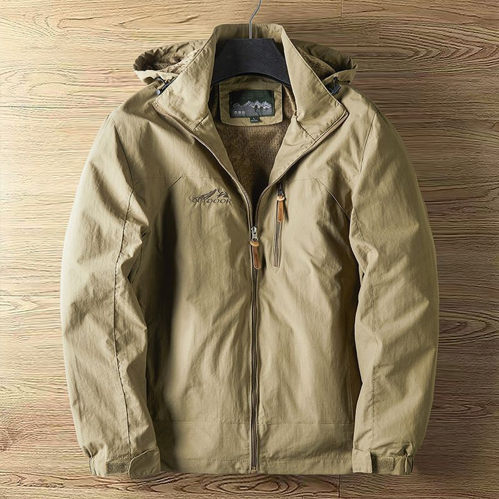 Versatile outdoor jacket for men with breathable properties Lune London