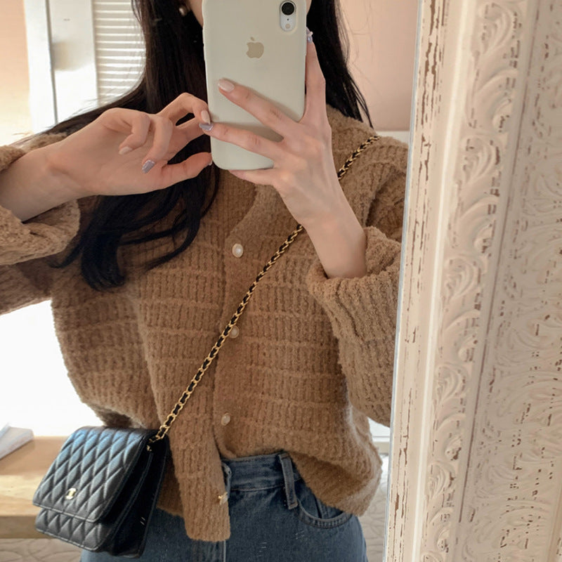 Casual knitted jacket for women with structured design Lune London