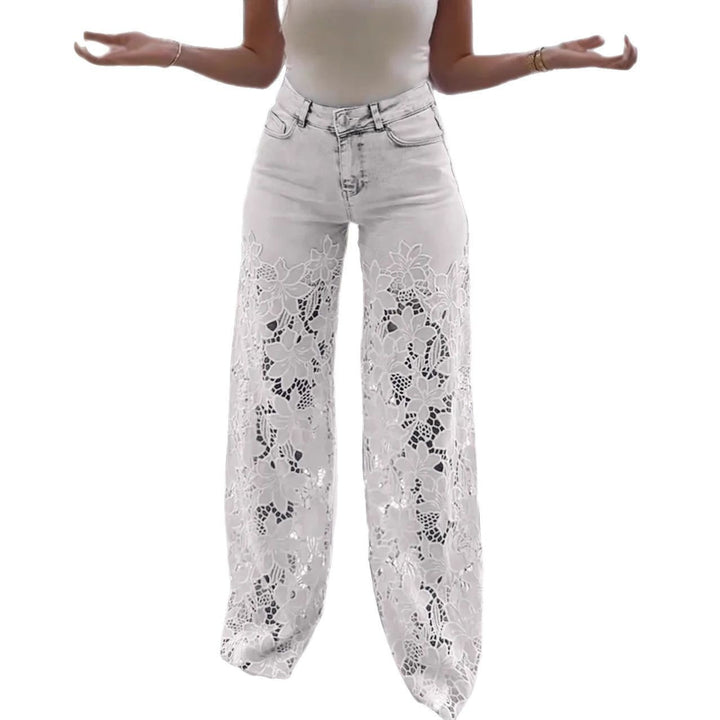 Elegant and Floral High-Waisted Jeans Lune London