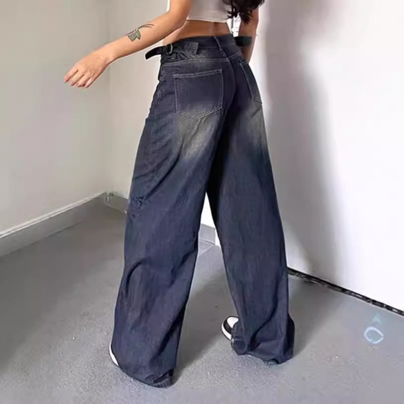 Ladies high waisted relaxed fit jeans Lune London