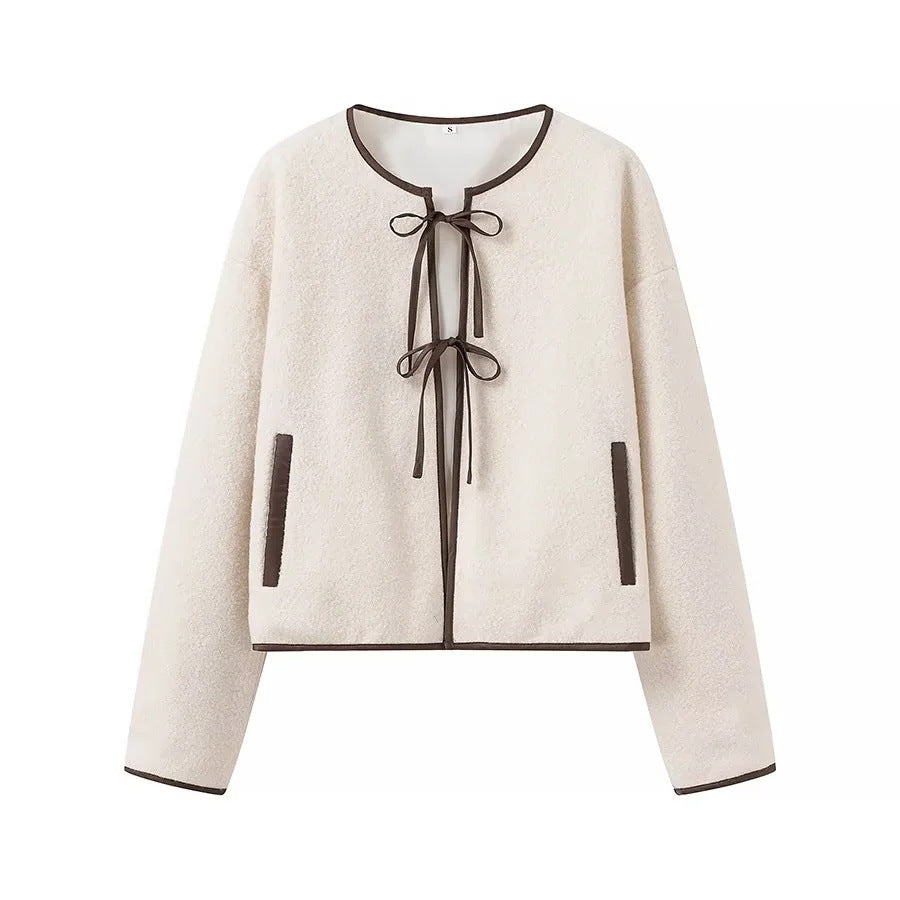 Veste de loisir pour femmes en tapis avec lien décoratif et poches élégantes Chic & Stil