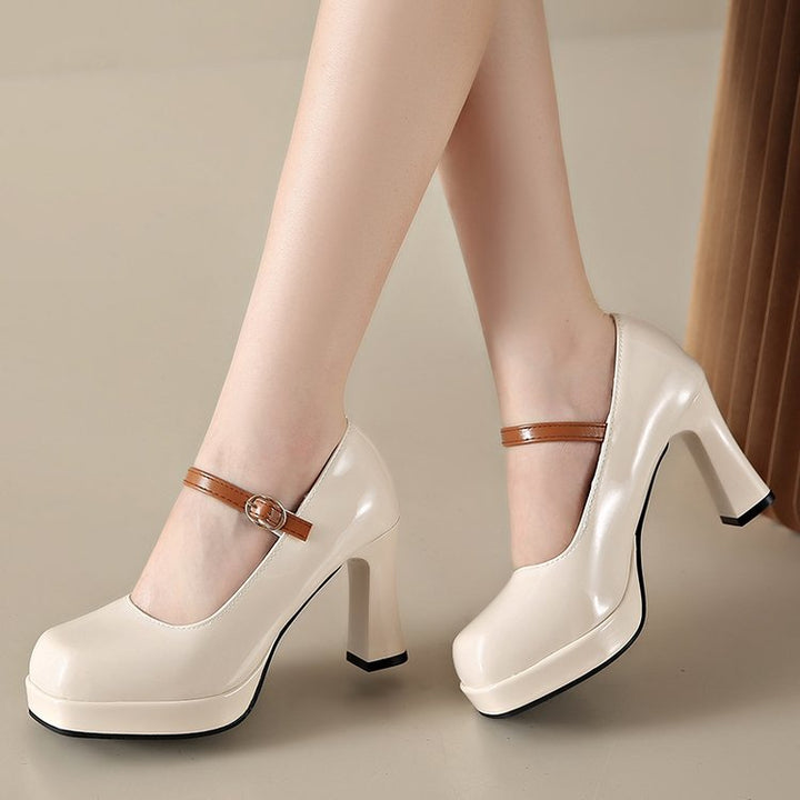 Ladies wedge heel with elegant strap and comfortable square heel Lune London
