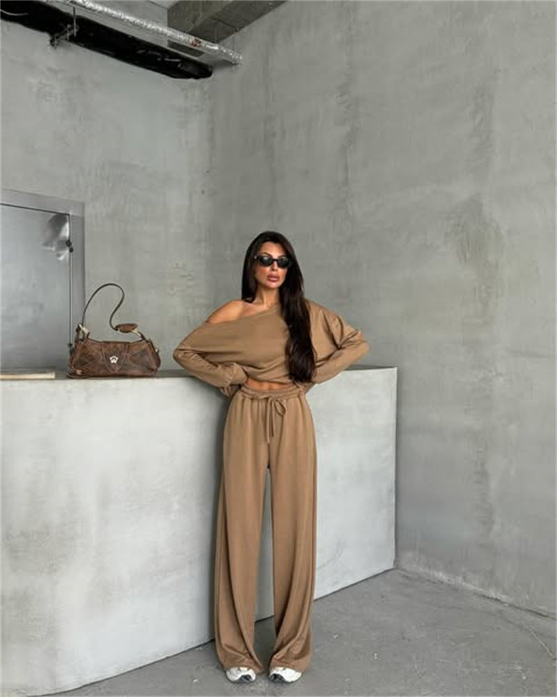 Casual jumpsuit for women with wide legs and an off-shoulder design Lune London
