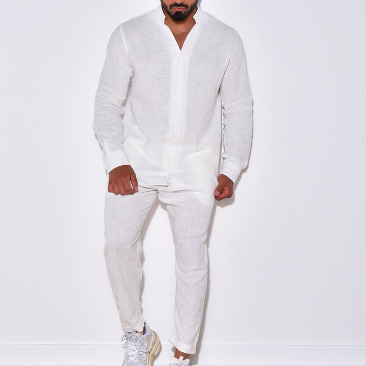 Linen suit for men with a modern cut and a casual chic look and style