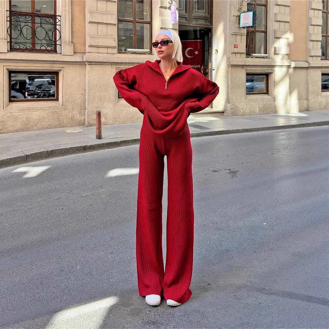 Comfortable loungewear set for ladies with oversized hoodie and wide pants Lune London