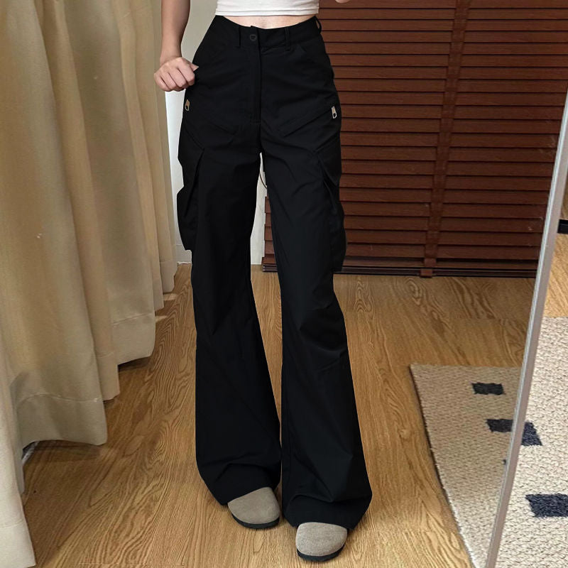 Pantalons cargo pour femmes à coupe large et poches pratiques