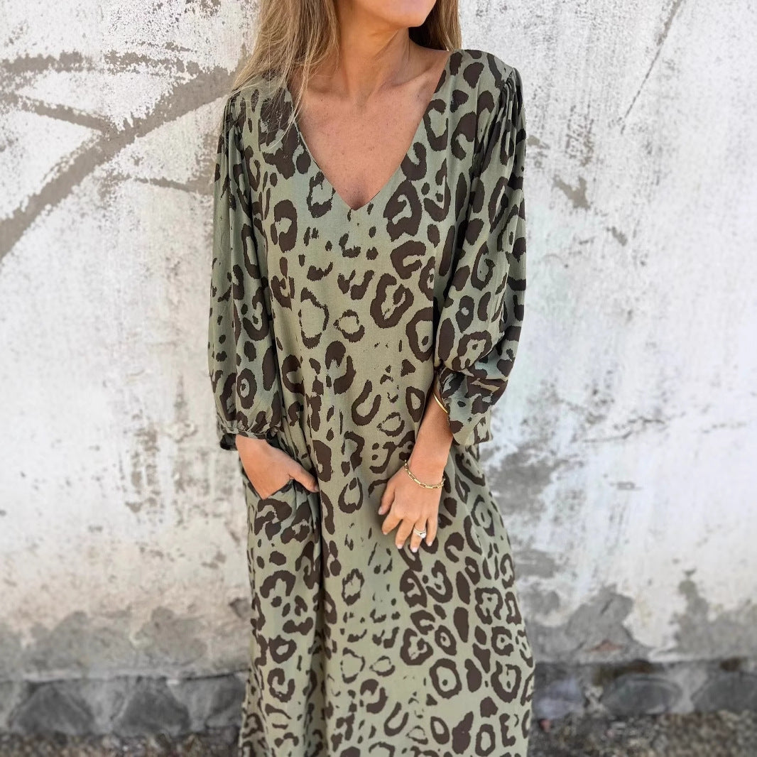 Maxi dress for women with an exclusive leopard pattern and practical side pockets Lune London