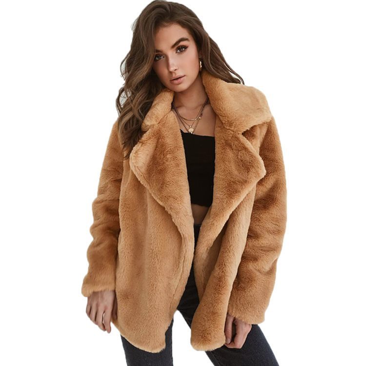 Oversized plush jacket for women with foldable collar and relaxed fit Lune London