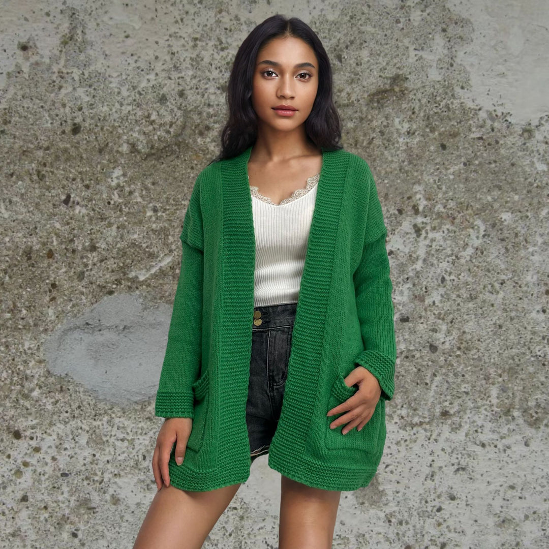Knitted jacket for women with large pockets and relaxed fit Lune Londonl