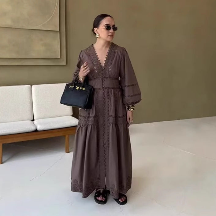 Maxi dress for women with elegant ruffle details and a feminine V-neck Lune London