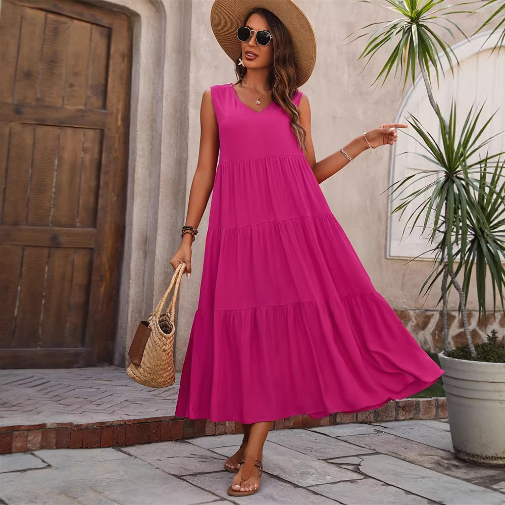 Ladies Elegant Summer Maxi Dress with Voluminous Skirt and V-Neck Lune London