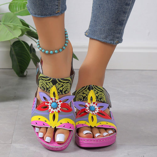 Fashion wedge sandals for women with floral decoration Lune London