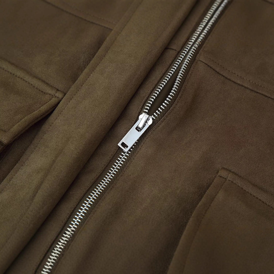 Veste utilitaire élégante pour femmes avec poches à double poitrine et col haut Chic & Stil