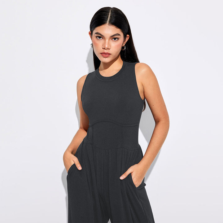 Combinaison pour femmes avec taille haute et poches latérales pratiques Chic & Stil