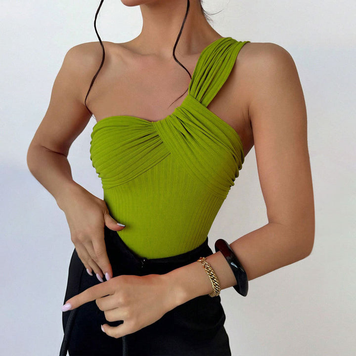 Elegant one-shoulder swimsuit for women with a sophisticated draped design Chic & Stil