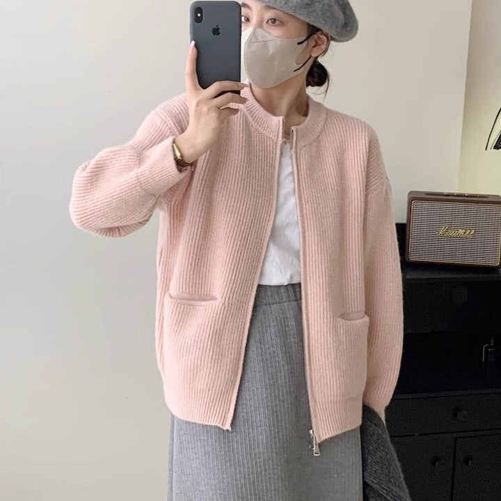 Cardigan en tricot confortable pour femmes avec col haut Chic & Stil