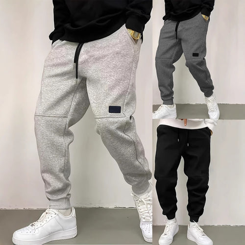 Comfortable jogging pants for men with functional pockets Lune London