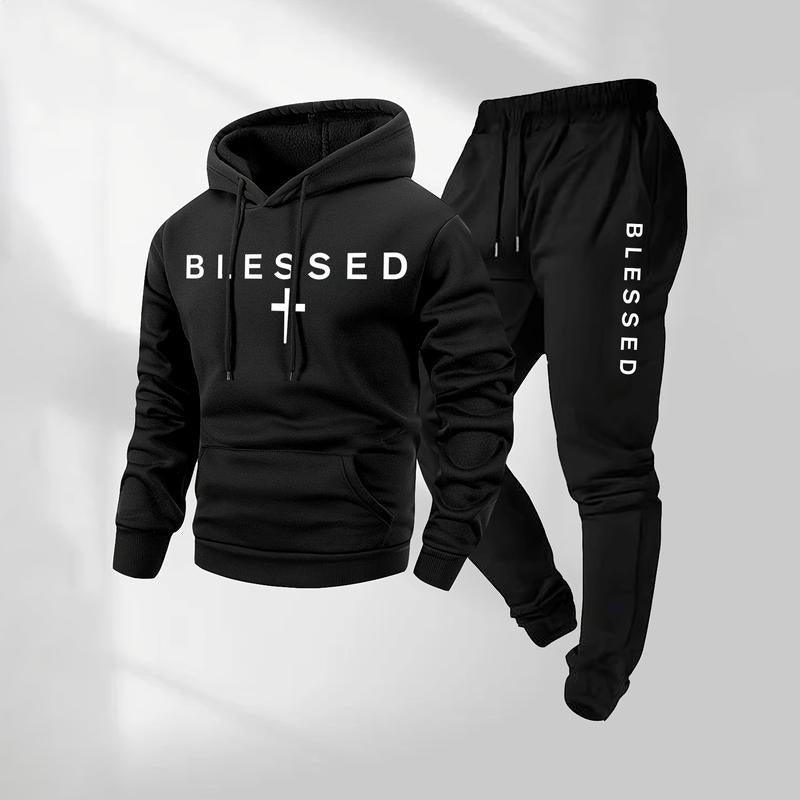 Women’s sweatshirt and jogger set with modern lettering and practical pockets Lune London
