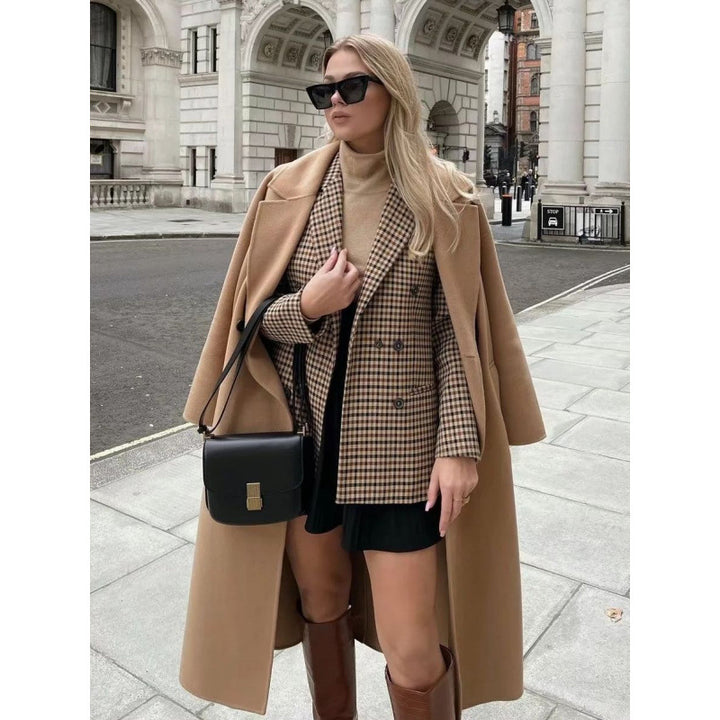 Plaid blazer jacket for women with double-breasted closure and ideal fit Lune London