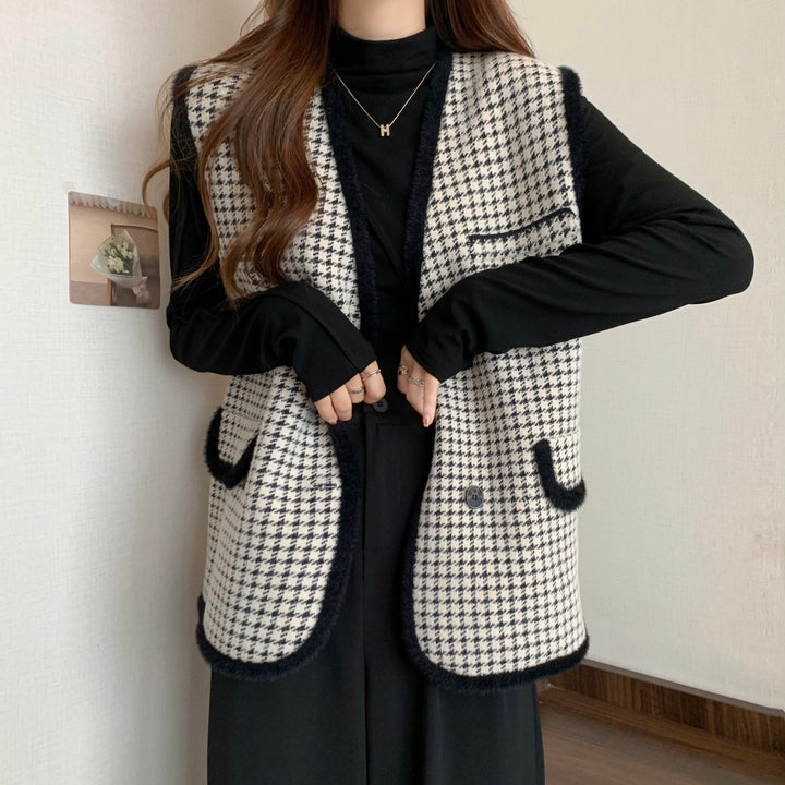 Gilet tricoté élégant pour femme avec motif à carreaux et design de poche pratique Chic & Stil