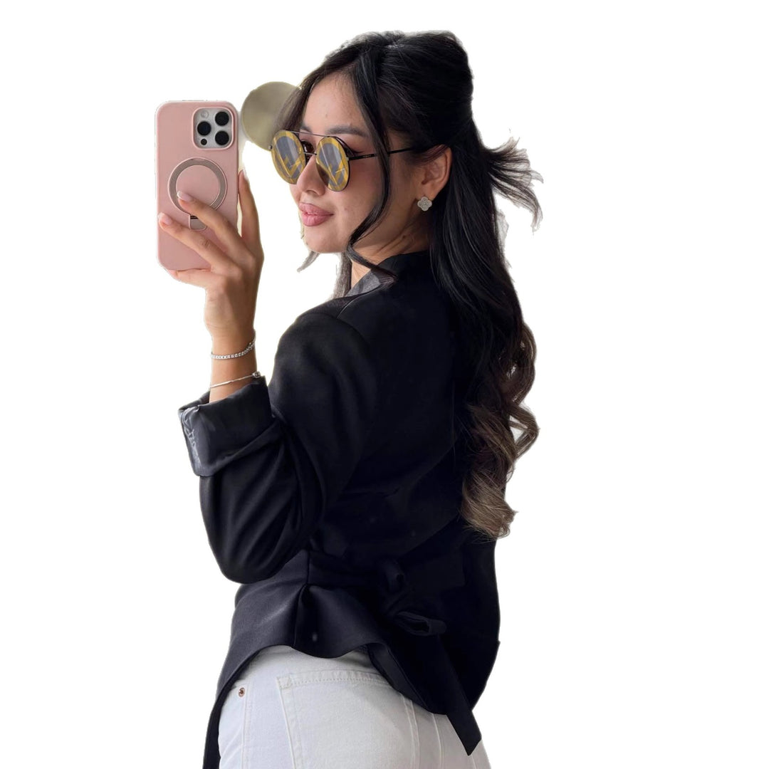 Femme élégant blazer cintré avec décolleté en V profond Chic & Stil