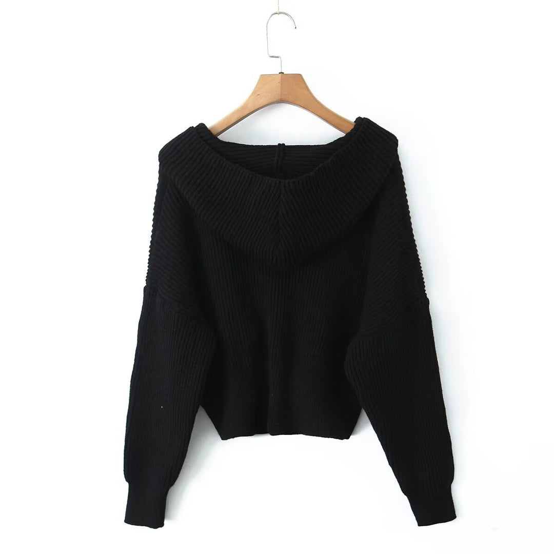 Ladies casual knitted vest with hood and practical pockets Lune London