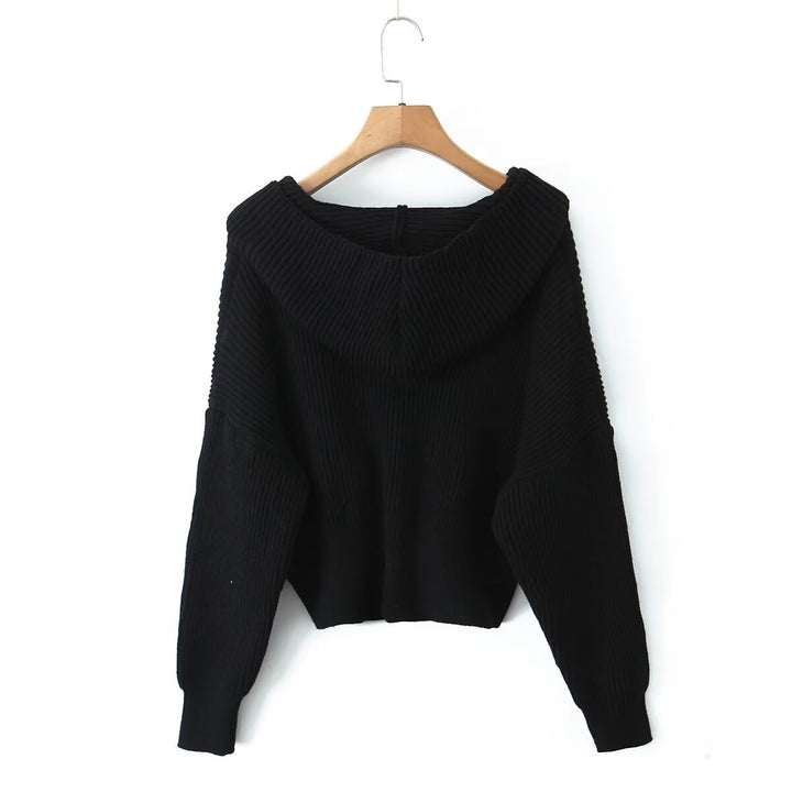 Ladies casual knitted vest with hood and practical pockets Lune London