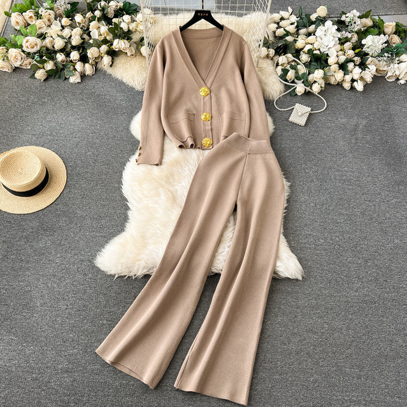 Elegant knitted loungewear set for women with decorative buttons and wide leg Lune London