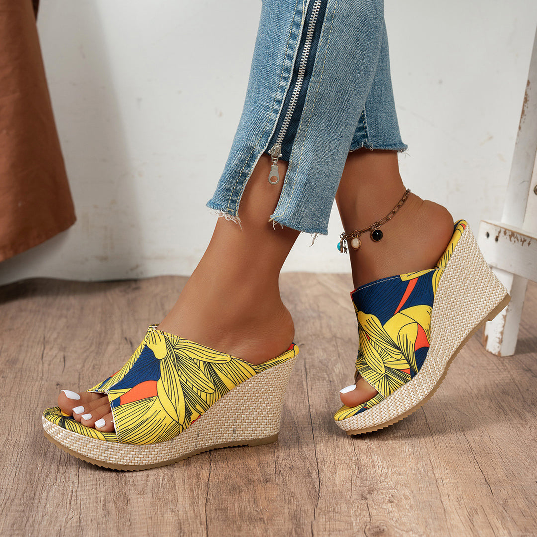 Platform mules for women with floral design and comfortable sole Lune London