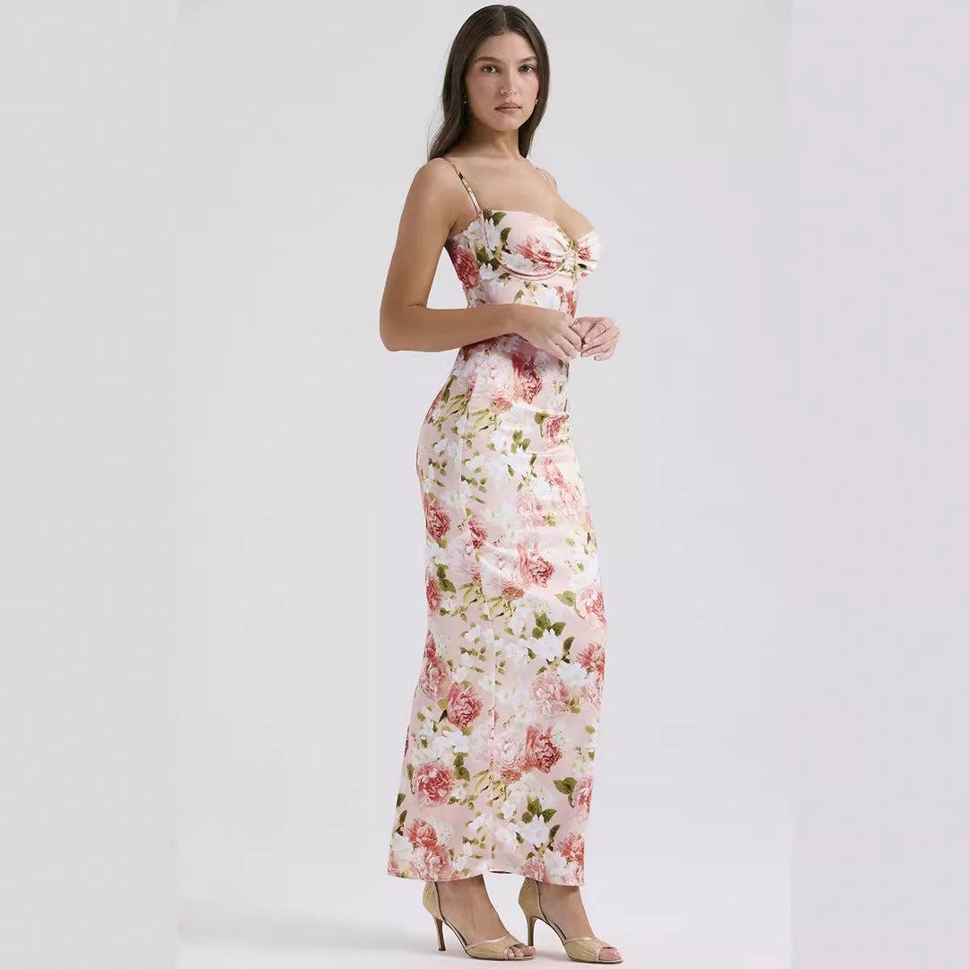 Elegant maxi dress for women with floral pattern and adjustable spaghetti straps Chic & Stil