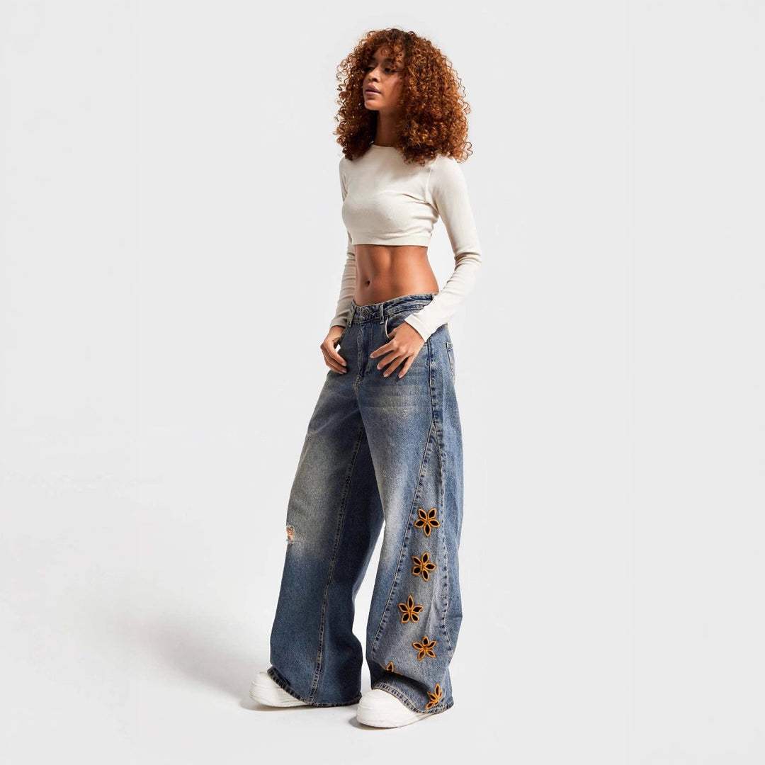 Women wide jeans with floral embroidery design Lune London