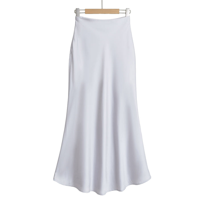 Elegant maxi skirt for ladies in flowing satin fabric with high waist Lune London