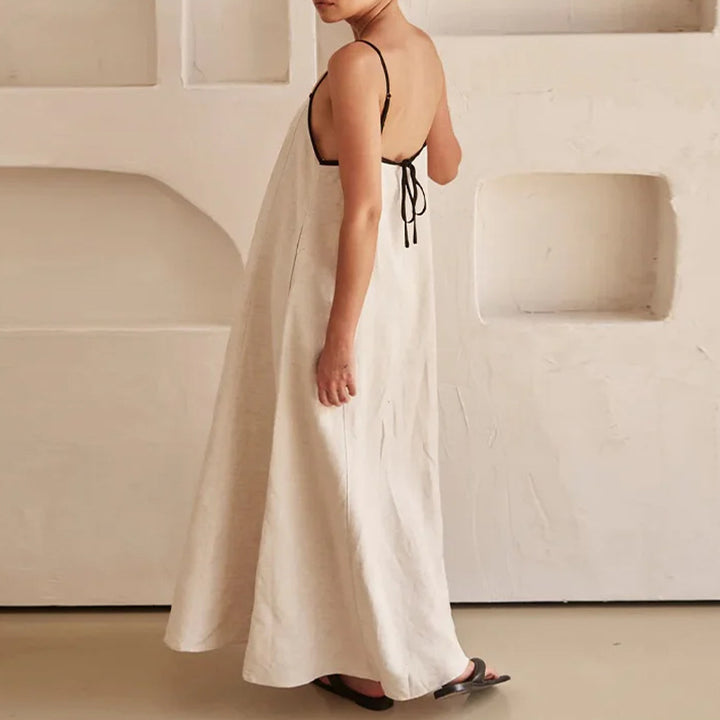 Robe maxi femme avec une coupe ample et des bretelles spaghetti réglables Chic & Stil